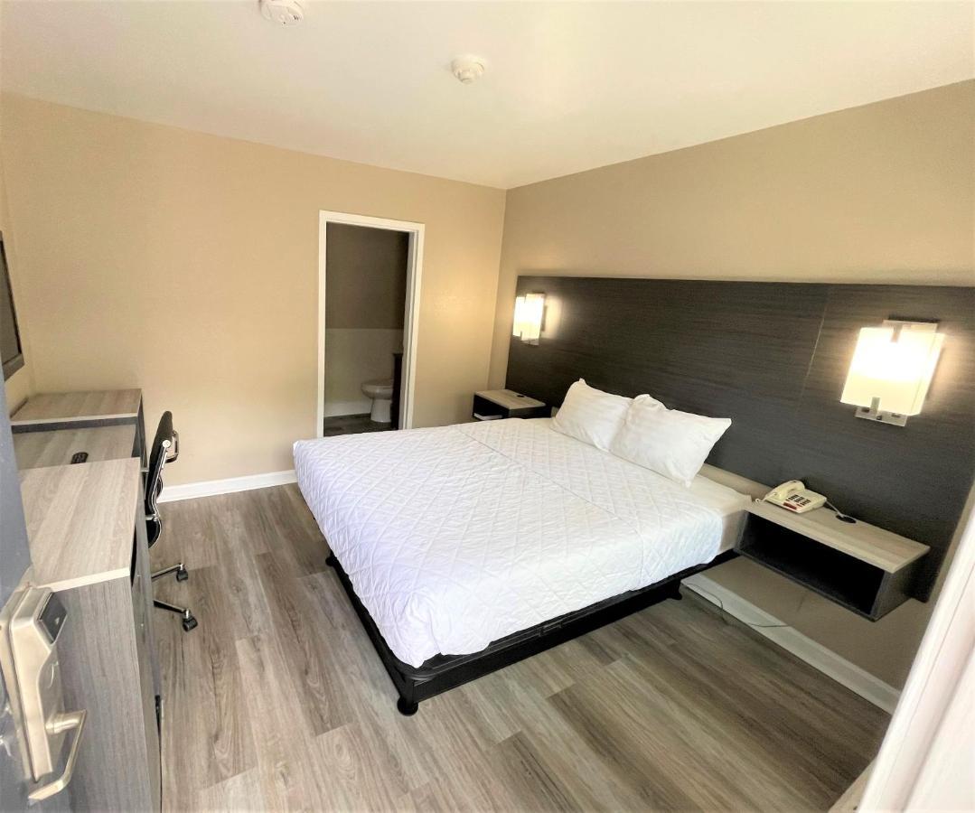Shangri-La Motel Seekonk Bagian luar foto